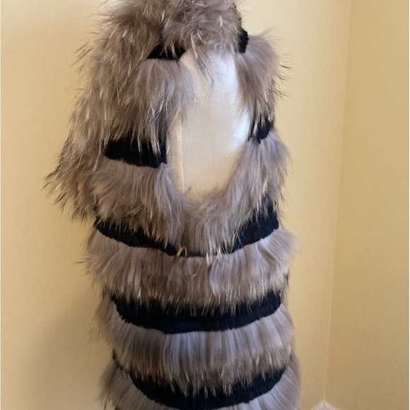 Belle Fare Black & Tan Rex & Fox Fur Vest - Picture 13 of 15